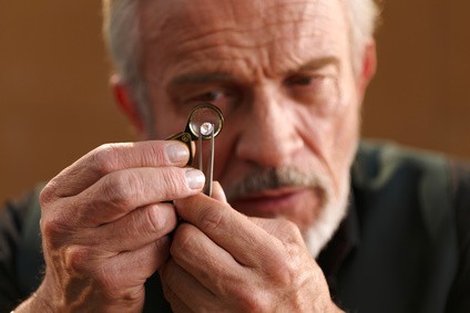 Perito tasador de joyas